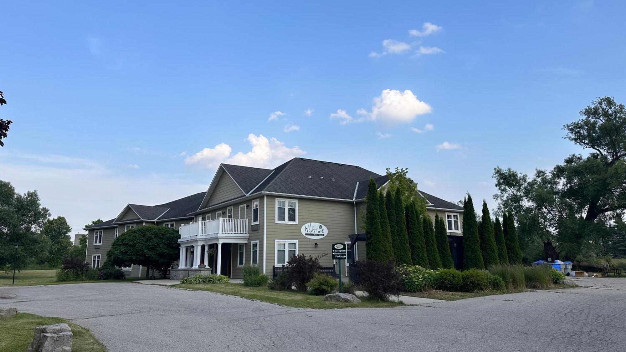Stone Willow Inn Saint Marys Exterior photo