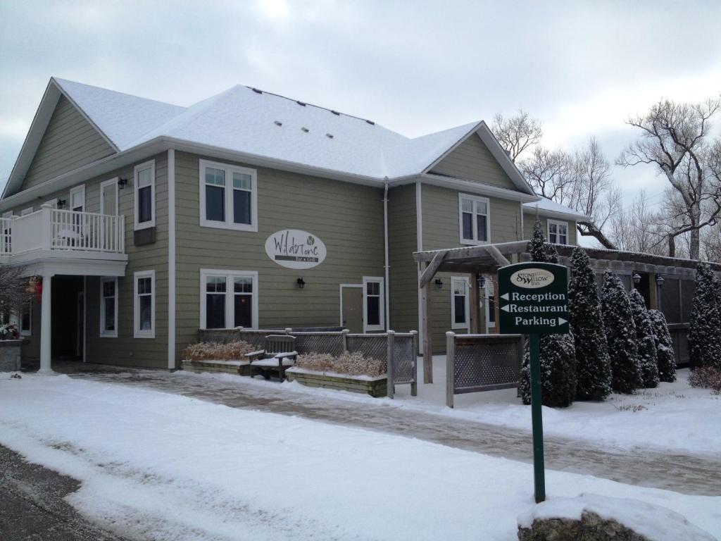 Stone Willow Inn Saint Marys Exterior photo